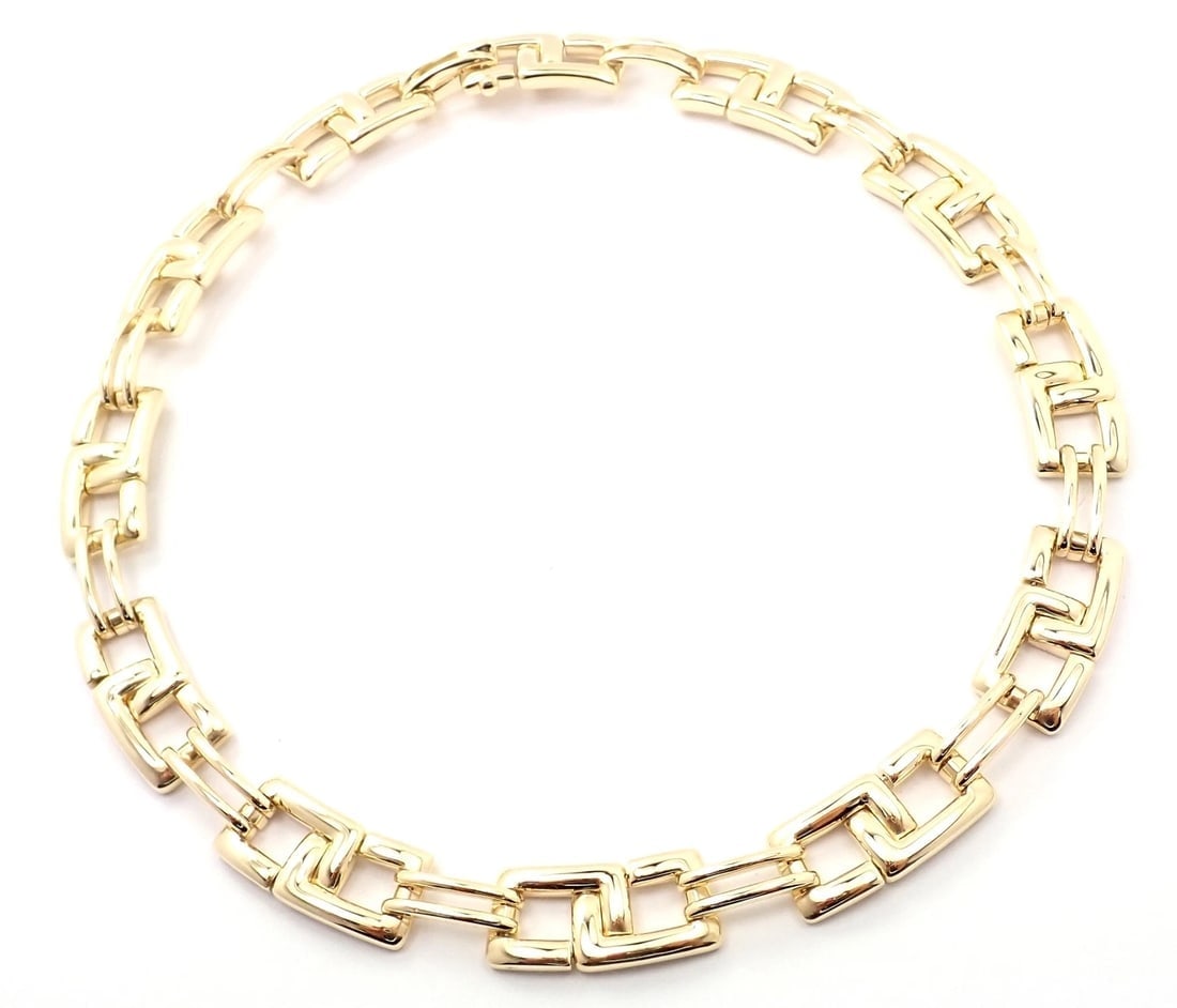 Rare! Authentic Tiffany & Co 18k Yellow Gold Wide Link Necklace 2001: Rare! Authentic Tiffany & Co 18k Yellow Gold Wide Link Necklace 2001 About This Piece: Metal: 18k Yellow Gold Length: 17.5" Weight: 118.1 grams Width: 15mm Hallmarks: T&Co 2001 750 Italy T3071mmlre<