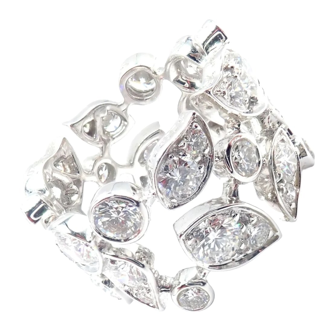 Authentic! Cartier 18k White Gold Diamond Leaf Wide Band Ring Size 53: Authentic! Cartier 18k White Gold Diamond Leaf Wide Band Ring Size 53 About This Piece: The Cartier 18k White Gold Diamond Leaf Wide Band Ring, size 53, showcases an elegant leaf pattern encrusted wit