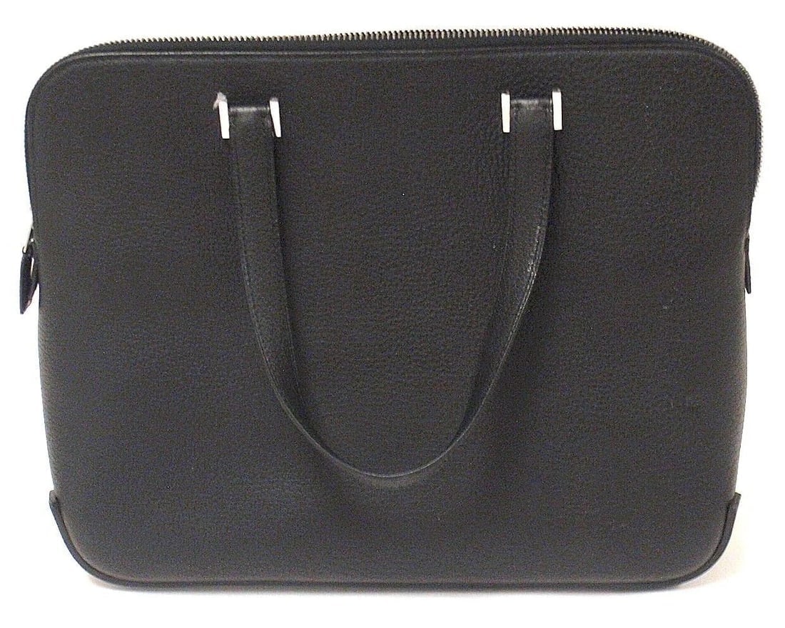 EXCELLENT CONDITION HERMES BLACK CHEVRE LEATHER ESCAPADE HANDBAG: EXCELLENT CONDITION HERMES BLACK CHEVRE LEATHER ESCAPADE HANDBAG About This Piece: About This Piece: *Please note, color may not be fully representative of handbag based on monitor and lighting. This 