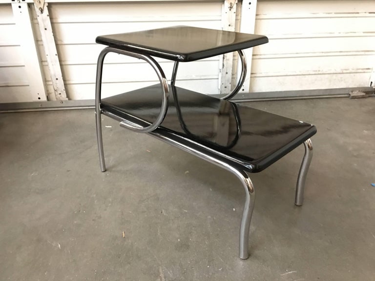 Wolfgang Hoffmann Style Art Deco Chrome Tubular & Lacquer Micarta Side Table - 4