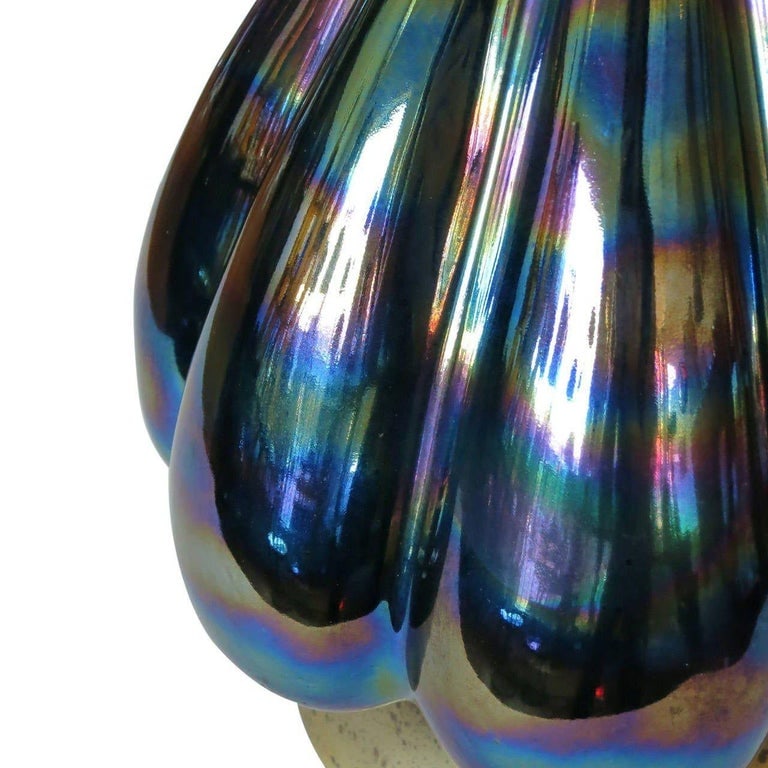 Mid-century Iridized Art Glass Table Lamp w/ Brass Base - 7