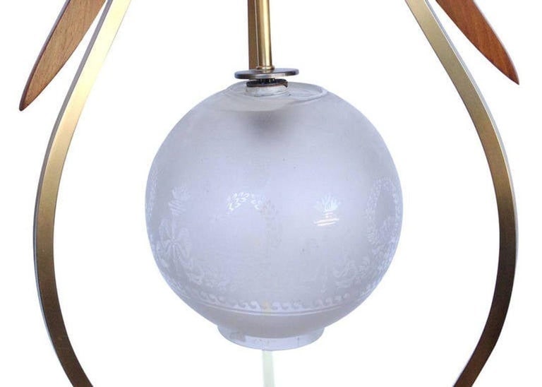 Mid-Century Modern Floor Lamp in the Style of Adrian Pearsall - 8