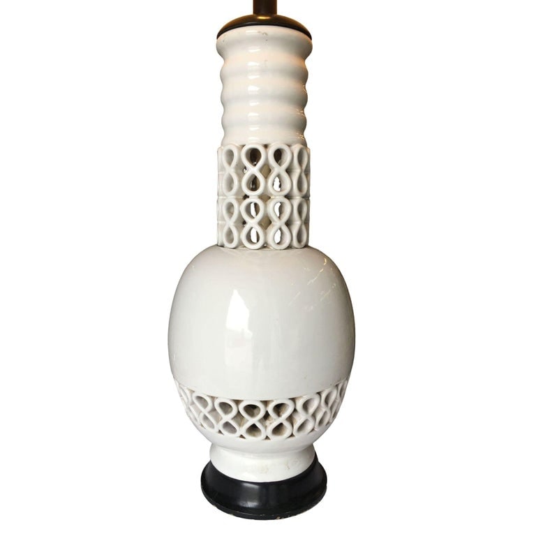 Large Mid Century Ceramic "Infinity" Table Lamp w/ Shade by James Mont - 4
