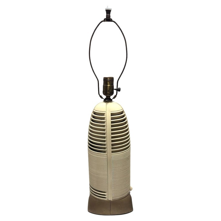 Mitchell "Lumitone" Streamline Art Deco Bakelite AM Radio Table Lamp, 1941 - 2
