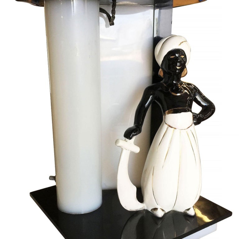 Midcentury Arabian Inspired Lucite Sculptural Lamp by Moss - 8