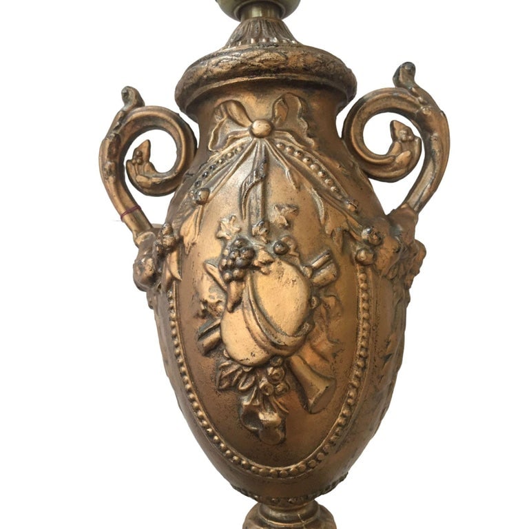 Hollywood Regency Style Goldtone Spelter Urn Table Lamp on Marble Base - 4