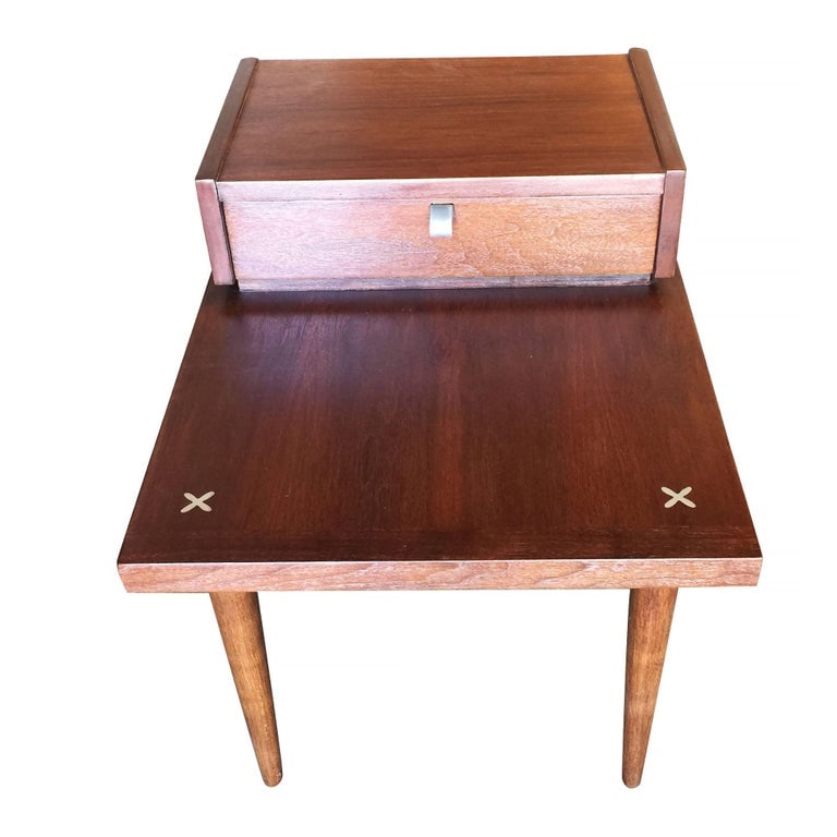 American of Martinsville Two-Tier Bedside Table Pair - 6