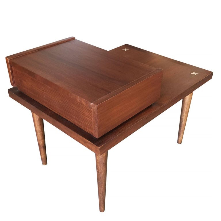 American of Martinsville Two-Tier Bedside Table Pair - 7