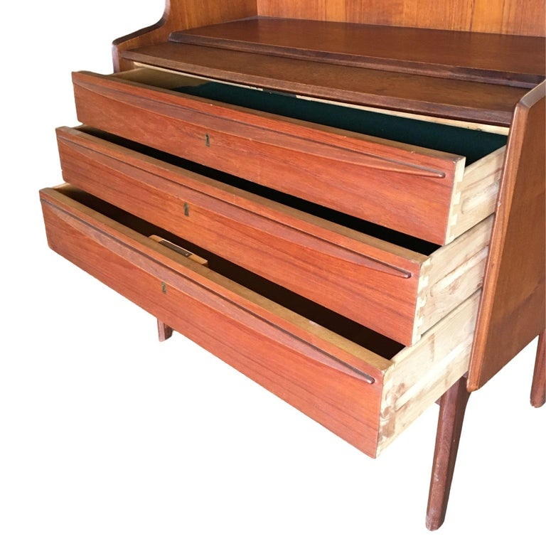 Danish Modern Teak Bookcase Cupboard Display Cabinet with Locks - 9