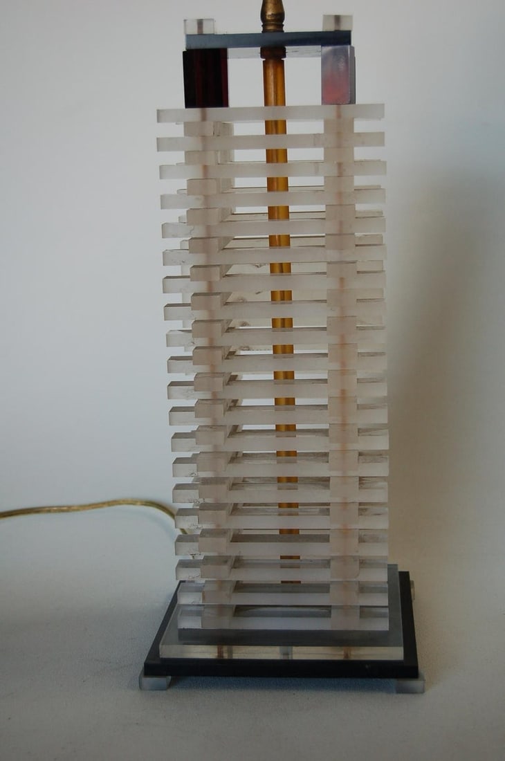 Bespoke Mid-century Stacked Lucite Lincoln Log Table Lamp - 3