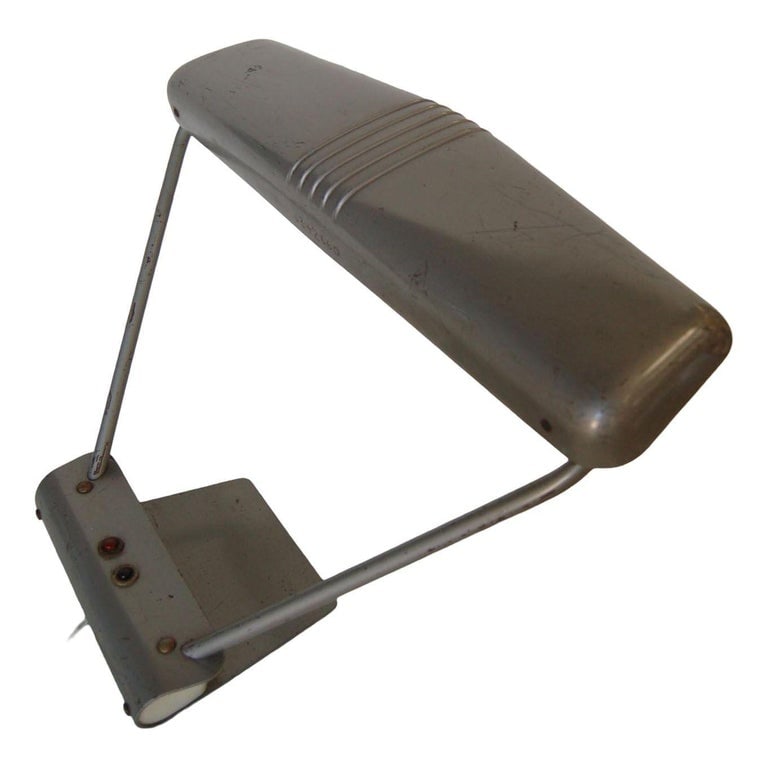Gunmetal Grey Machine Age Tanker Fluorescent Desk Lamp - 4