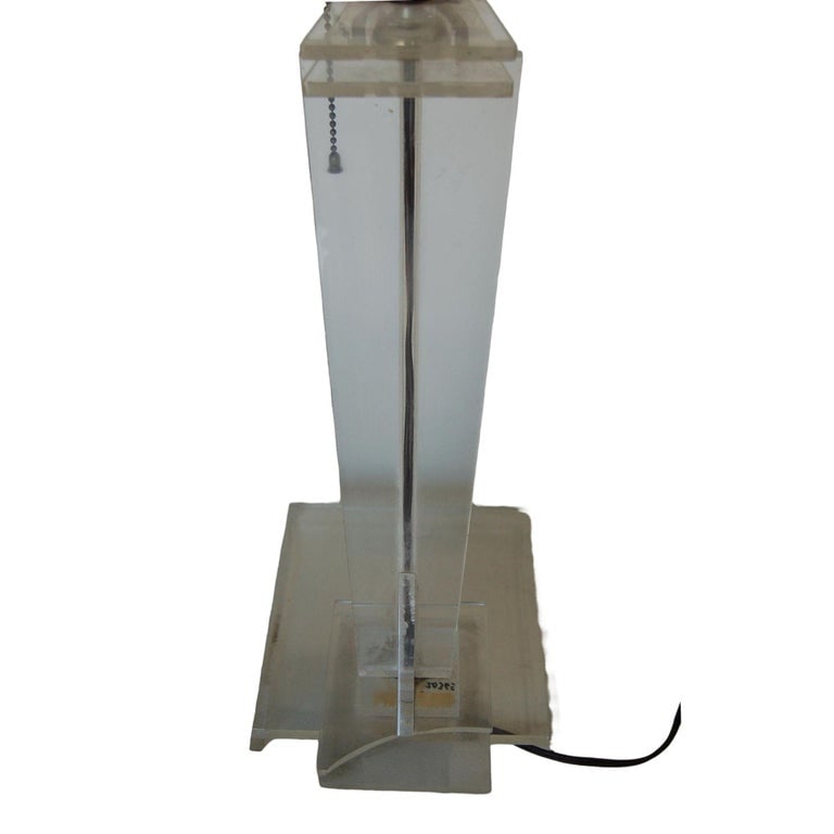Modernist Clear Lucite Table Lamp by Moss - 3