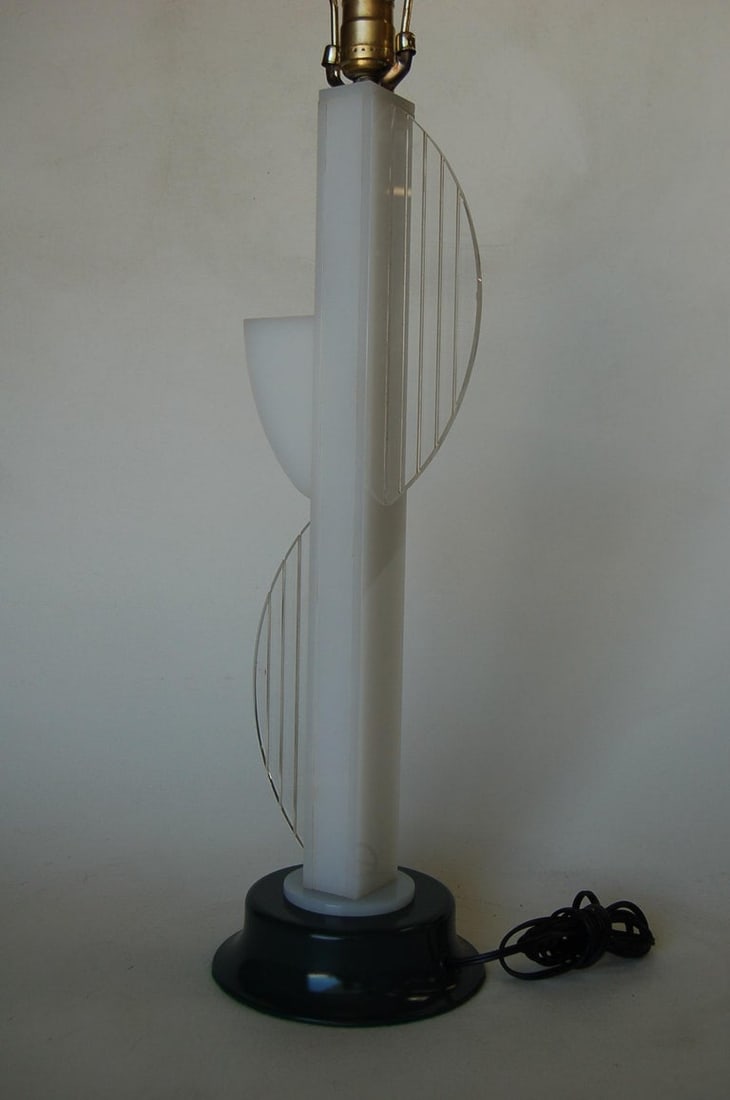 Mid-Century Modern White Lucite Table Lamp with Side Planter by Moss Lighting - 8
