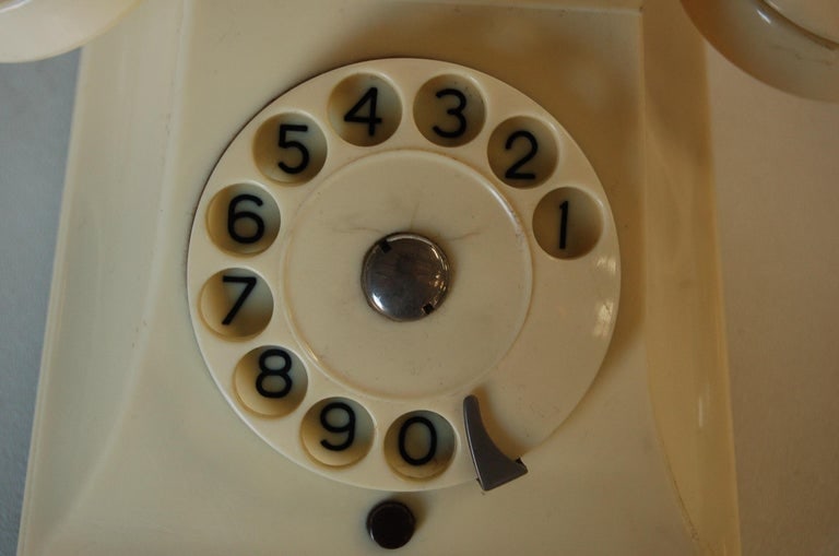 White Bakelite PTT Telephone by Ericsson - 10