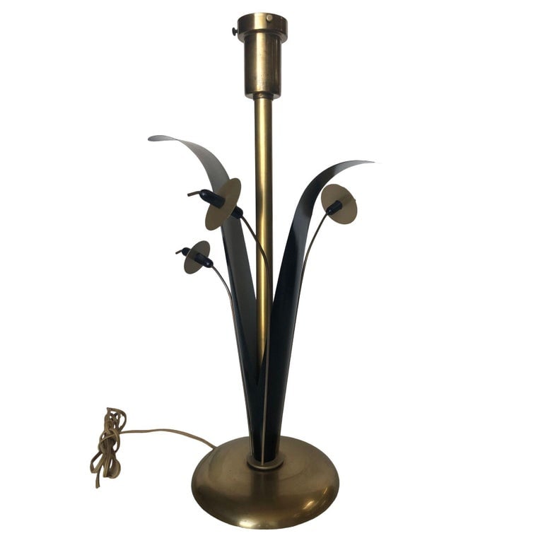Pair of Mid-century Brass and Black Metal Willow Table Lamps - 3