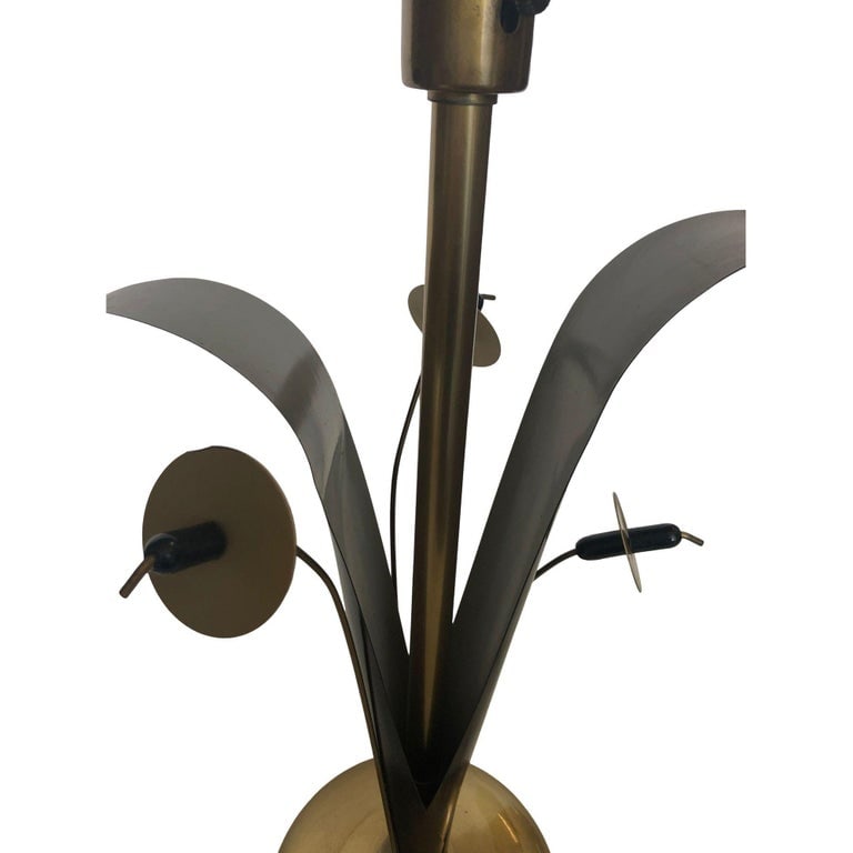 Pair of Mid-century Brass and Black Metal Willow Table Lamps - 8