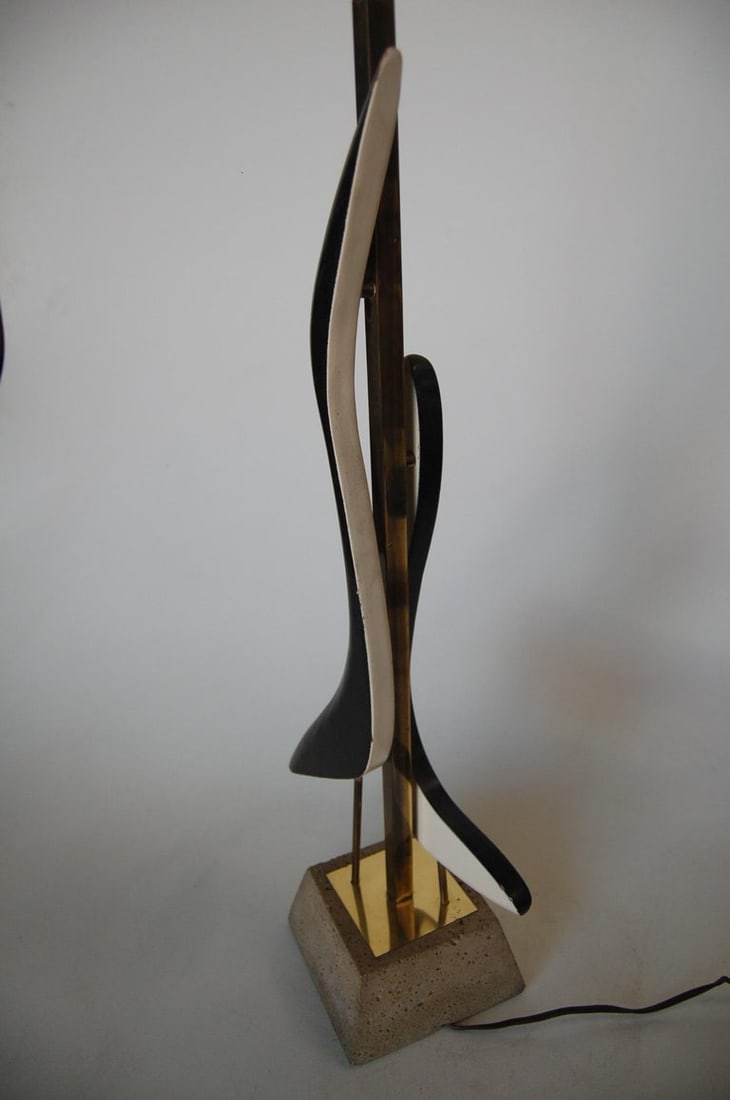 Modernist Mix-Media Brass Abstract Sculptural Table Lamp on Concrete Base - 6
