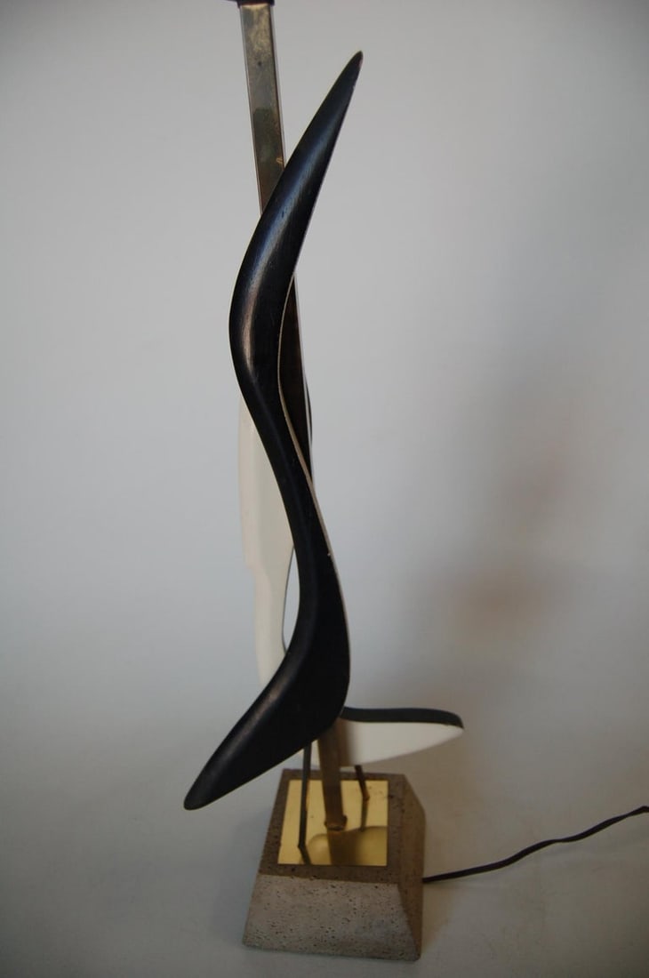 Modernist Mix-Media Brass Abstract Sculptural Table Lamp on Concrete Base - 7