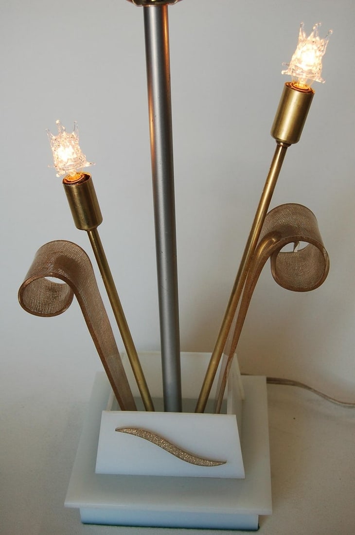 Gold Glitter Scrolling Acrylic Star Table Lamp by Moss Lighting - 7