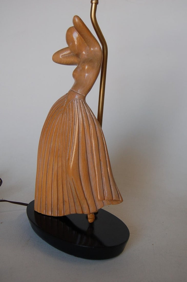 Female Figural Dancer Carved Oak Table Lamp in the Style of Jascha Heifetz - 7