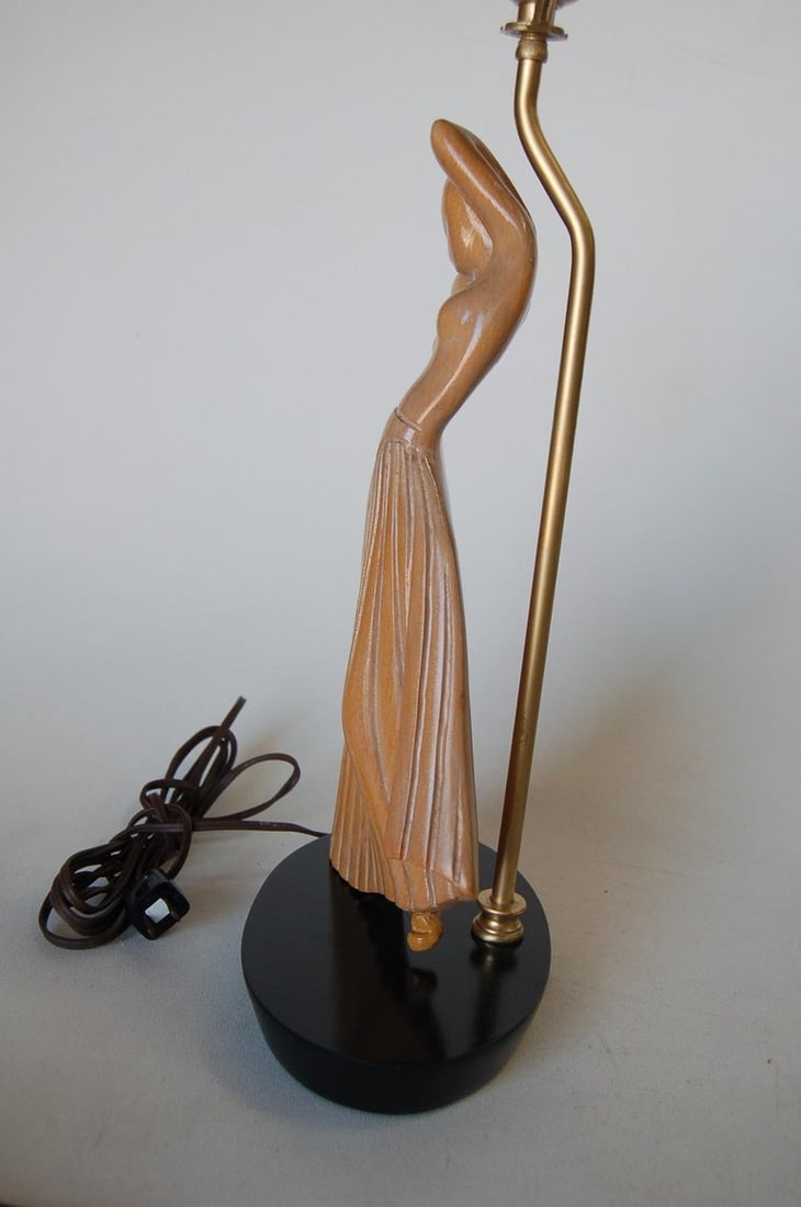 Female Figural Dancer Carved Oak Table Lamp in the Style of Jascha Heifetz - 9