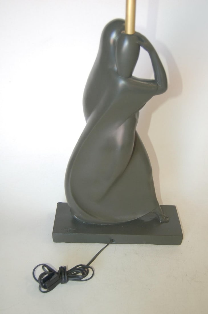 Flowing Female Figure Ceramic Table Lamp by Haruil - 10