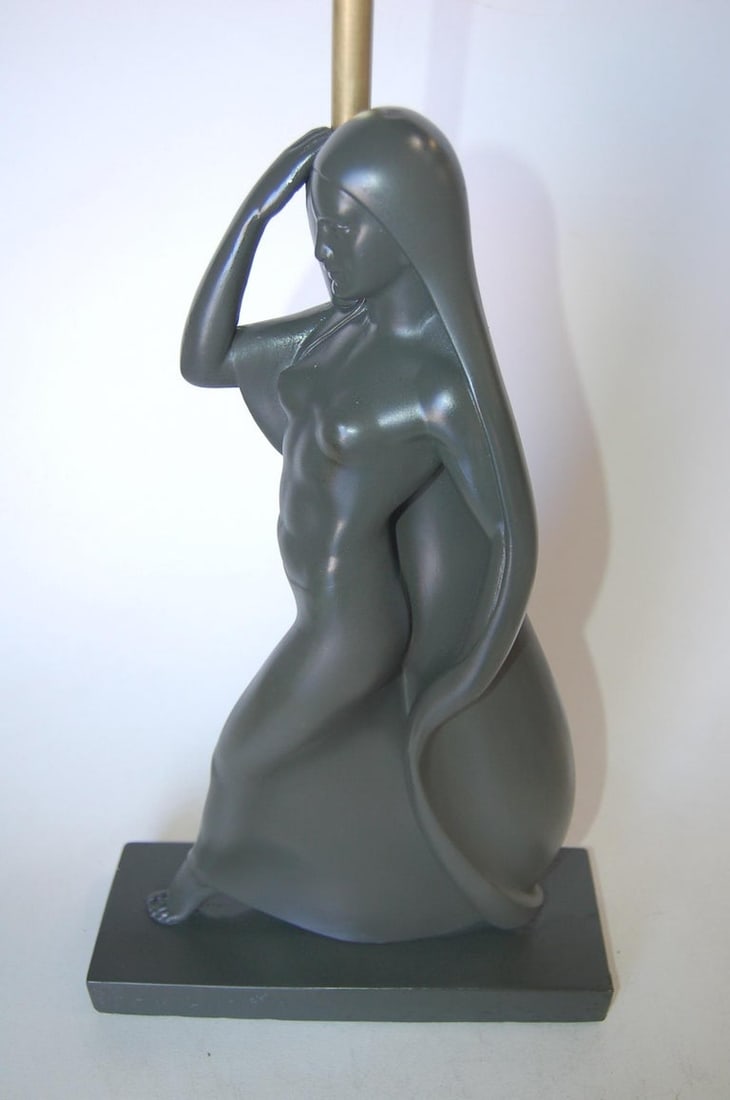 Flowing Female Figure Ceramic Table Lamp by Haruil - 4