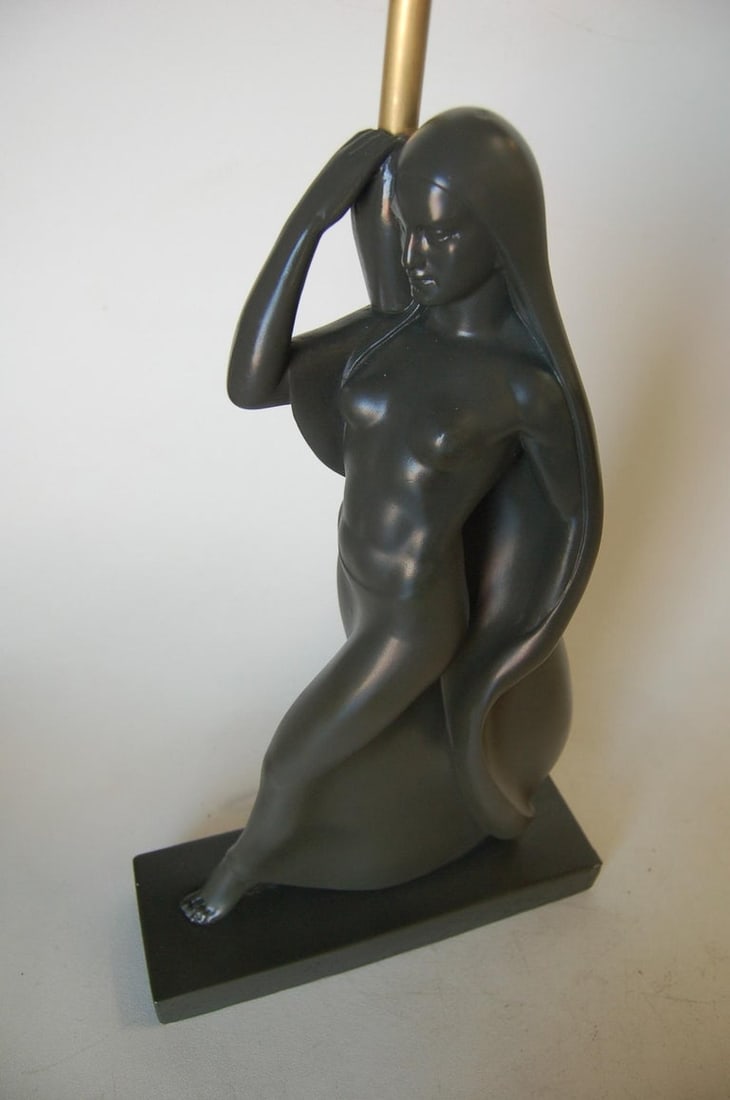 Flowing Female Figure Ceramic Table Lamp by Haruil - 9