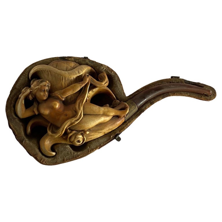 Rare Carved Hand Nude Goddess Meerschaum Pipe in Case, Circa 1890 - 2