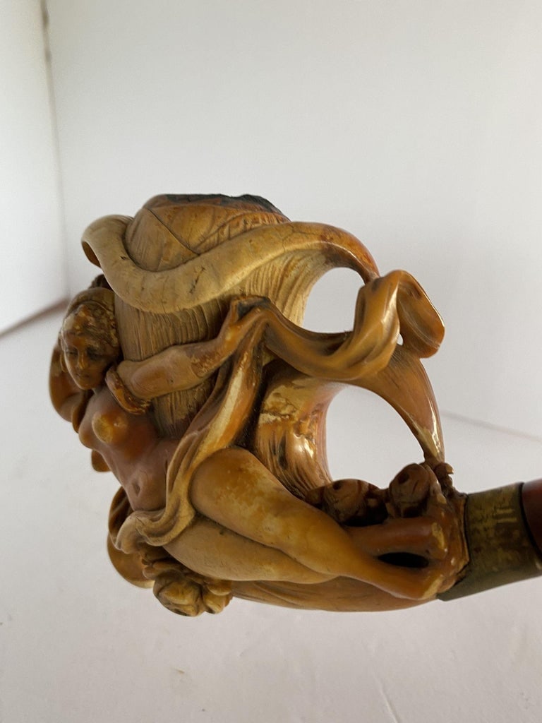 Rare Carved Hand Nude Goddess Meerschaum Pipe in Case, Circa 1890 - 6