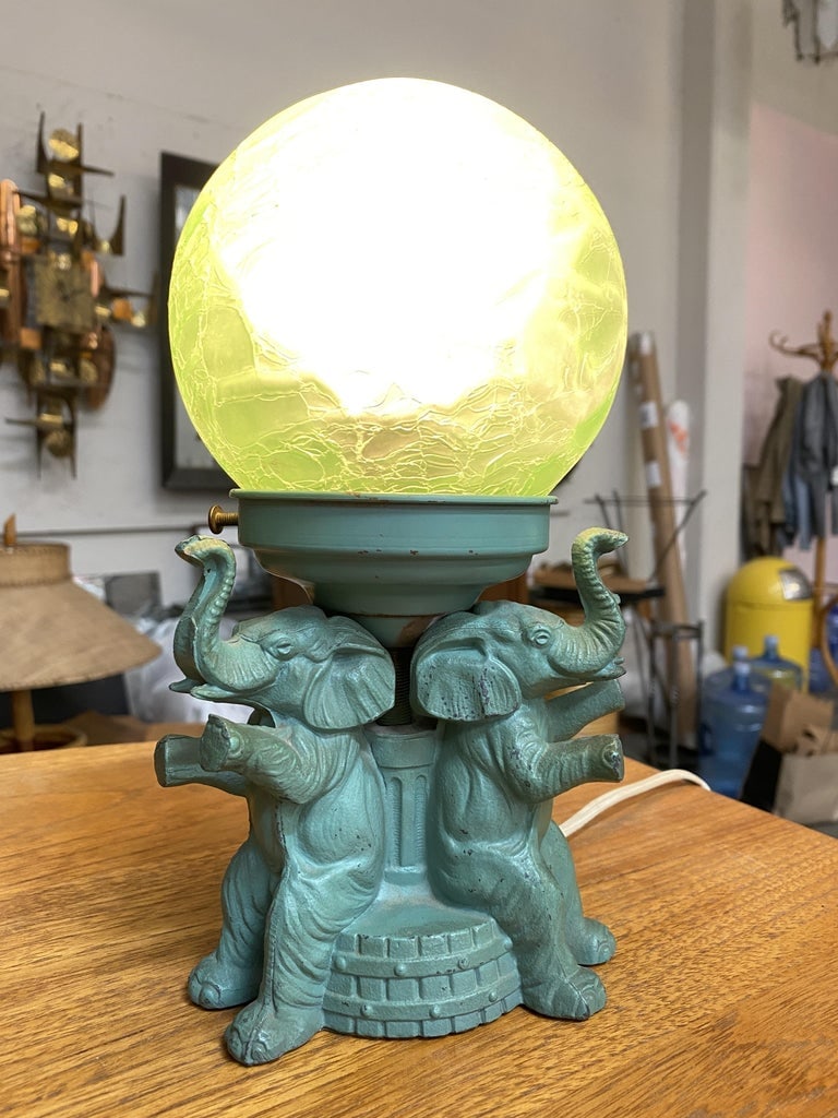 Art Deco Spelter Metal Elephant Lamp with Crackle Shade by A.P.T. NY - 7