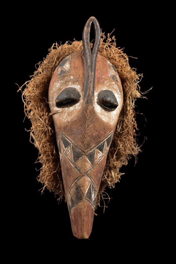 Initiation mask - Wood, Raphia - Bembe - DR Congo: Beautiful BEMBE owl zoomorphic circumcision mask Called " Eluba va butende na cwecwe" or "Emangungu" these masks were worn during the initiation rites of young people. " The animal that dominates the