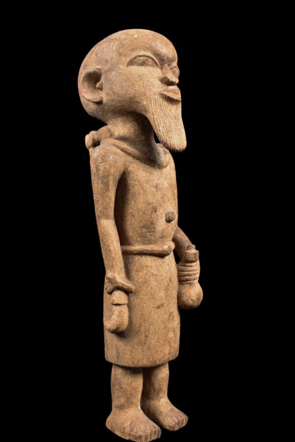 Ancestor figure - Wood - Dogon - Mali: Powerful Dogon ancestor figure from Mali. Stylish wooden male ancestor figure from the DOGON tribe, Mali. Good condition with beautiful aged patina. Dogon figures are predominantly associated with the