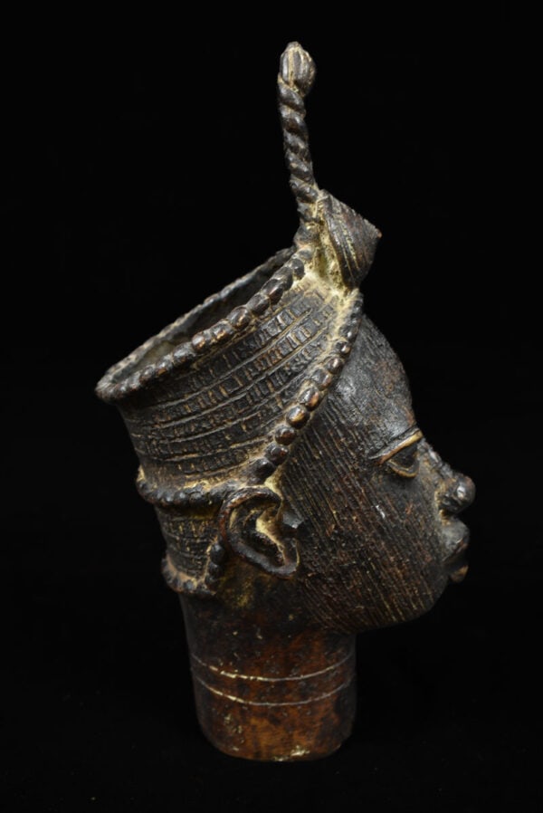 Head of a Queen - Bronze - IFE - Benin - 5