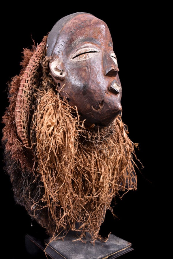 Mask - Wood, Raphia - Chokwe - Congo DRC (1 of 7)