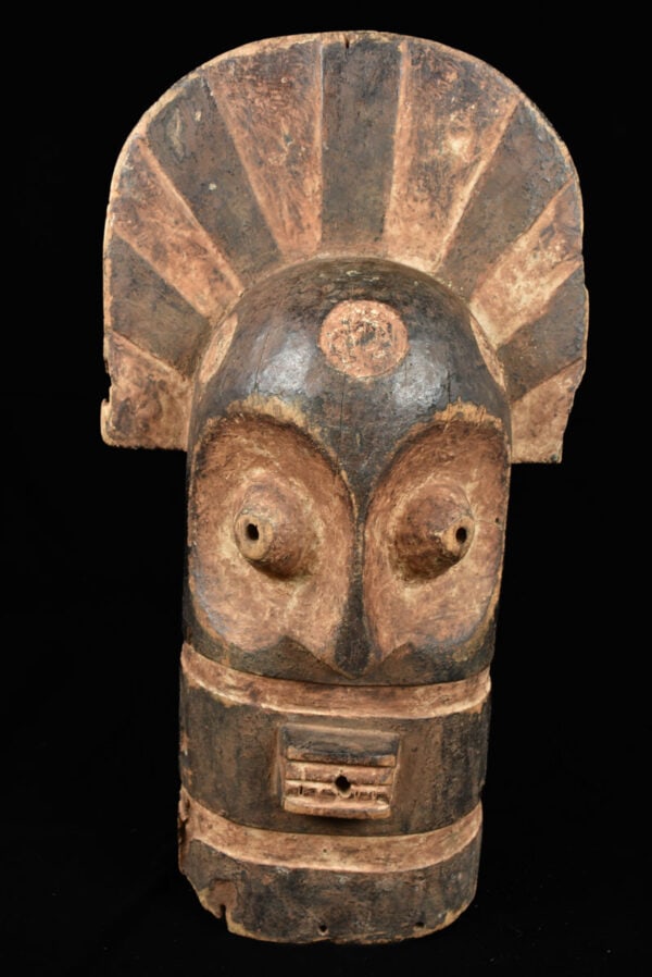 Mask - Wood - Tetela - Congo: Tribal Tetela mask from DR Congo. Their very diverse sculptures are marked by influence of groups living in contact with them: the Mongo, Nkutschu, Binji and Mputu, Kuba and Songye tribe. Great mask,