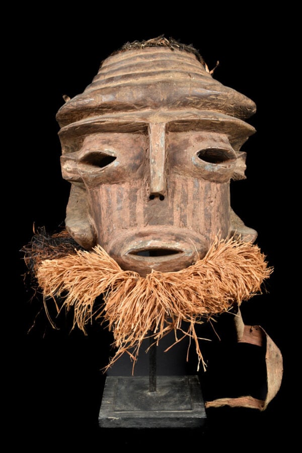 Helmet Mask - Wood, Raphia - Nyet - Kuba - Congo (1 of 10)