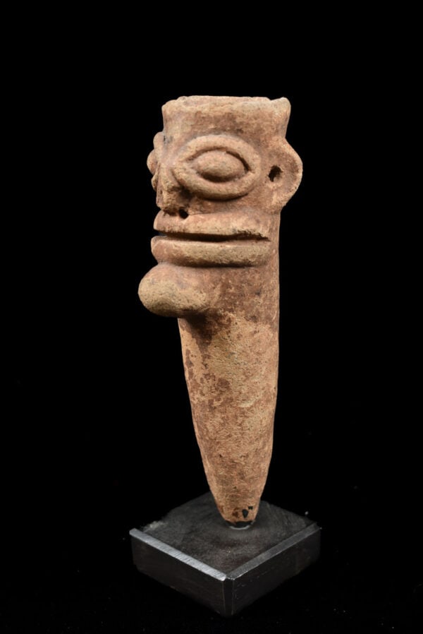 Terracotta Head - Koma Bulsa - Ghana: In the 1980s, the first figurines of this style were found in fired clay in the Upper West Region of Ghana, in the area now inhabited by the Koma (e.g. in Yikpabongo, Tantuosi, Wumobri) and the Bulsa