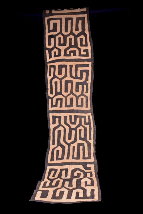 Textile - Cloth - Shoowa-Kuba - DR Congo 260 cm: Kuba skirts, Tcaka, long are cloths made from raffia, from 8 - 25 feet long, from the Ngeende, Bushoong and Ngongo peoples. They incorporate appliqued "patches", embroidered shapes and patterns,