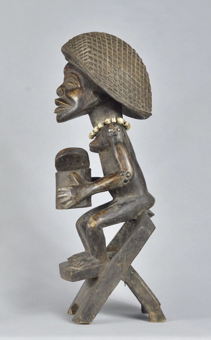 African Art large decorative chief figure TSHOKWE Chokwe statue ANGOLA - 6