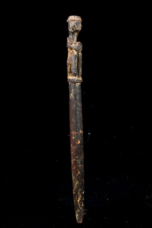 Unique wooden ritual figure / drum handle from Nepal. Wonderful patina of use. Provenance: former - 3