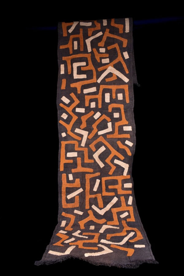 Textile - Cloth - Shoowa-Kuba - DR Congo 280 cm: Kuba skirts, Tcaka, long are cloths made from raffia, from 8 - 25 feet long, from the Ngeende, Bushoong and Ngongo peoples. They incorporate appliqued "patches", embroidered shapes and patterns,