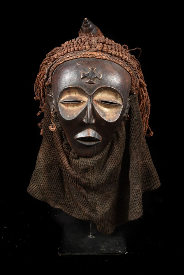 Mwana Pwo Mask - Wood, Rope - Chokwe - DR Congo - 2
