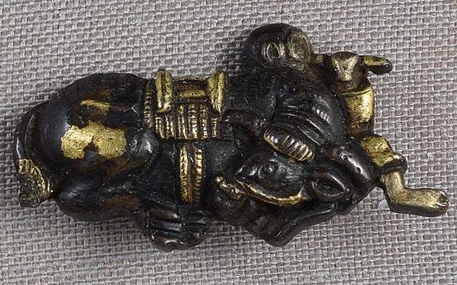 Pair 19c Japanese sword MENUKI BOY & BUFFALOS - 3