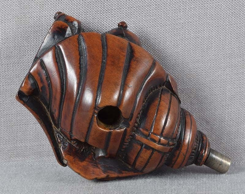 19c netsuke YAMABUSHI warrior priest BENKEI in trumpet - 2