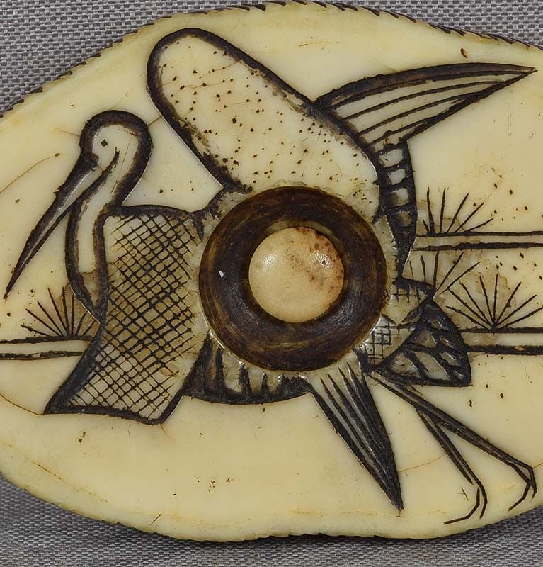19c marine netsuke CRANE & pines - 3
