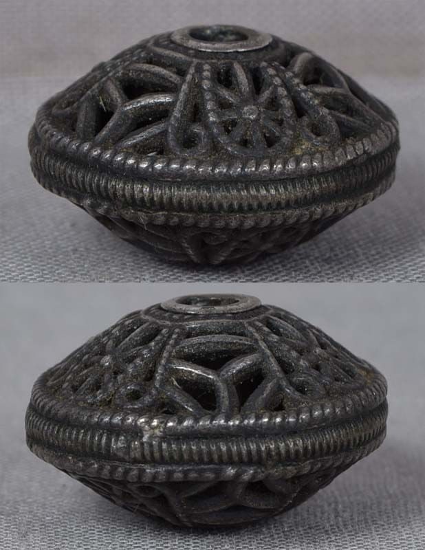 19c bronze OJIME netsuke slide - 4