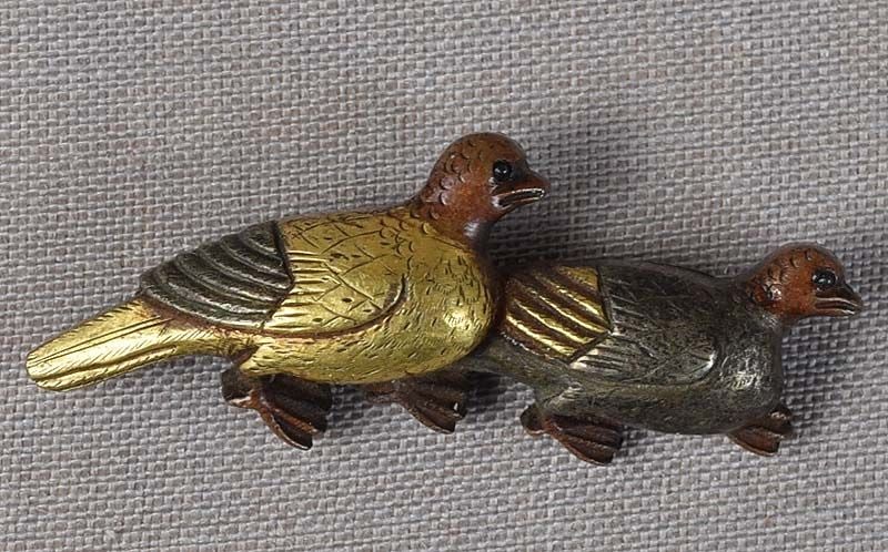 Pair 19c Japanese sword MENUKI PIGEONS - 2