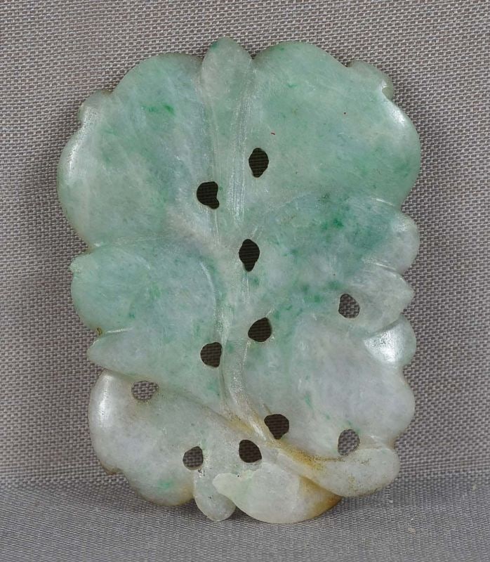 18c Chinese JADEITE carving flowers & fruit - 2