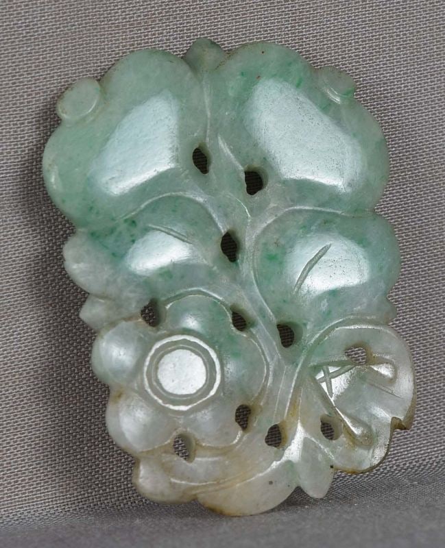 18c Chinese JADEITE carving flowers & fruit - 3
